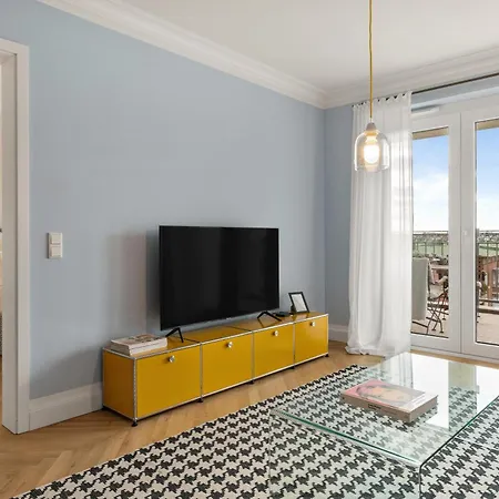 CLS Zentrale City-Wohnung in Hamburg mit E-Laden und Tiefgarage, Klimaanlage, gratis WLAN, Smart TV, großer Balkon, Nespresso Maschine inklusive Kapseln, Blick über Hamburg, Parkplatz, Cafe im Haus, Bushaltestelle direkt gegenüber, Flex Check In-2